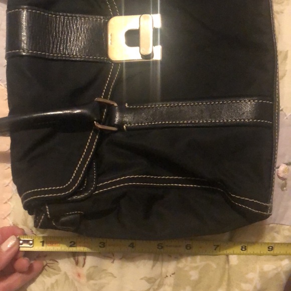 Prada black purse ( gently used) In very good condition (000312) - Picture 15 of 16